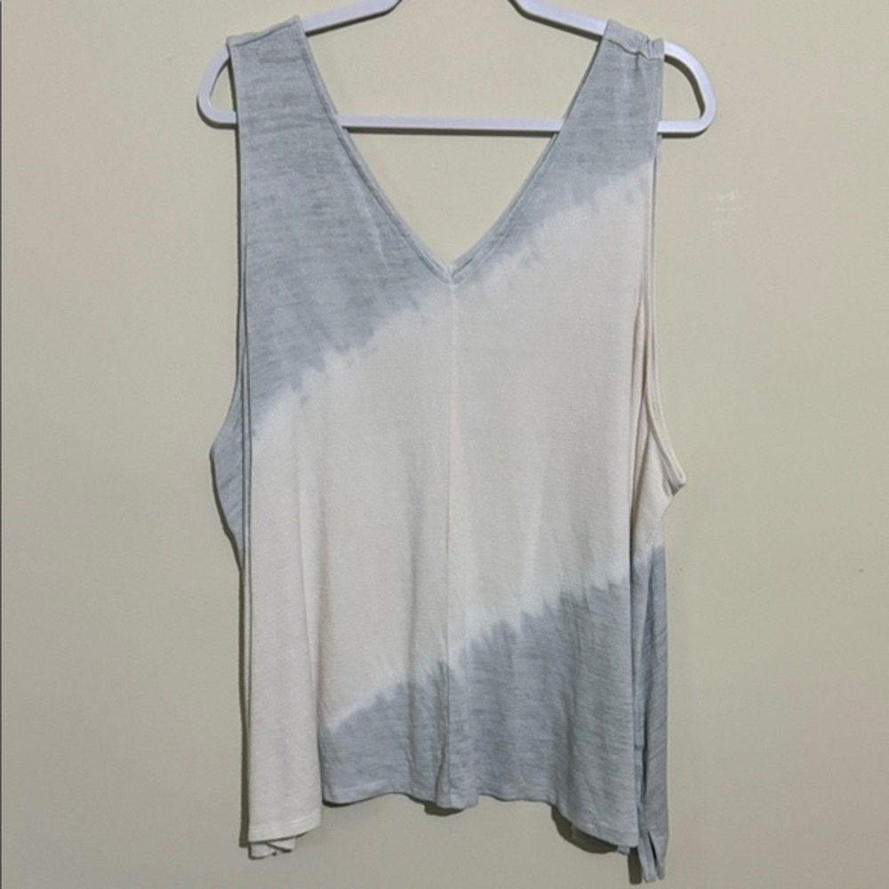 Stylish Gray and White Women's Top
